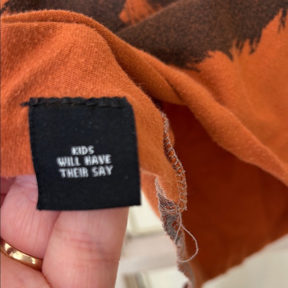 Orange Monkey Graphic Kids Shirt, organic soft cotton - Picture 6 of 6